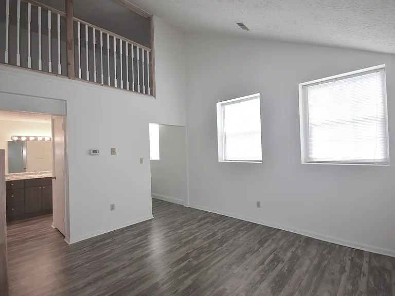 Waveland Place Apartments — Photo 48