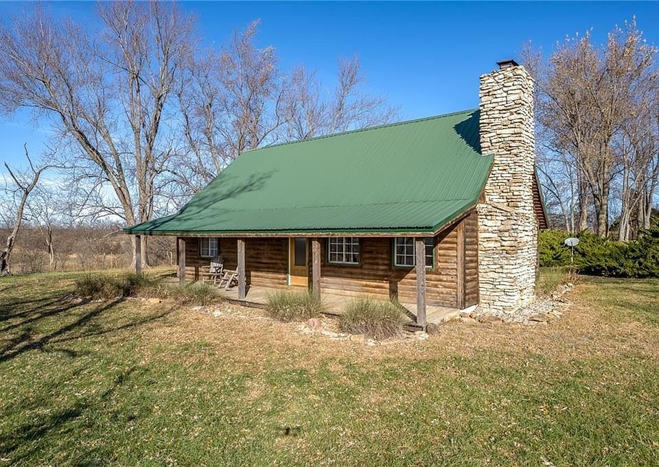 1st image of 18200 SE 14th Rd