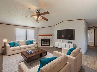 912 Skylark Dr, Granbury, TX 76049