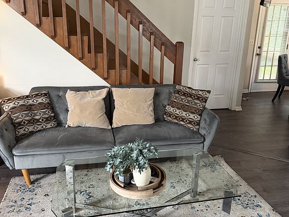 3rd image of 508 S Stonegate Dr