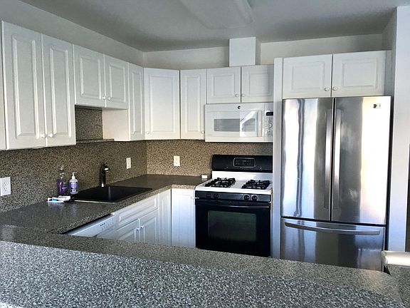 3rd image of 44 Skyview Ter #4C