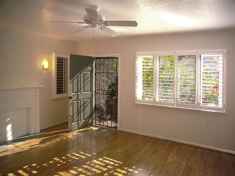 1st image of 2137 1/2 N Gower St