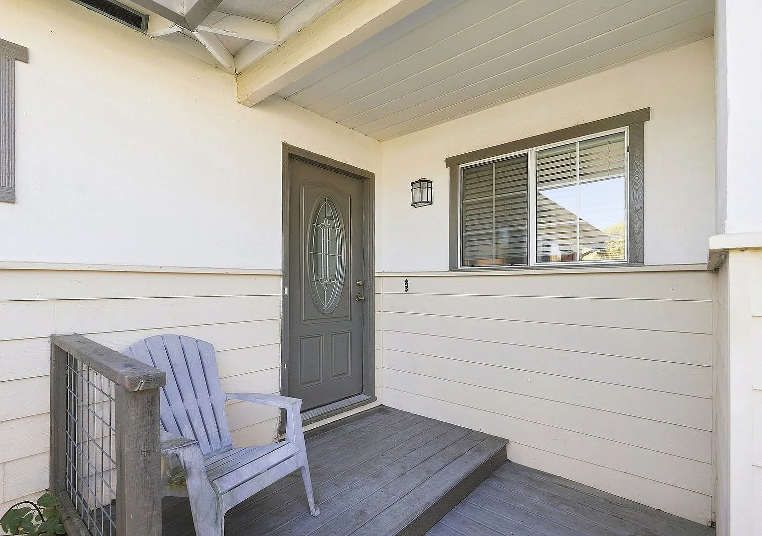 PURE Property Management Presents: Inviting 3 Bedroom 2 Bath Home in Rohnert Park! — Photo 2