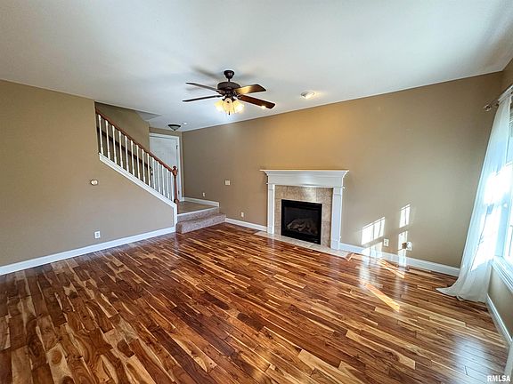 3rd image of 11217 Oakwood Dr #13