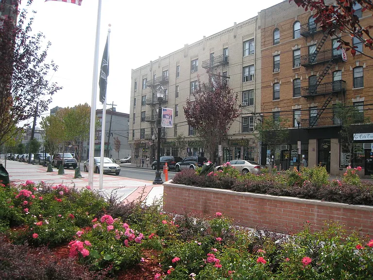 4530-Park Ave Skyline Apartments, LLC — Photo 17