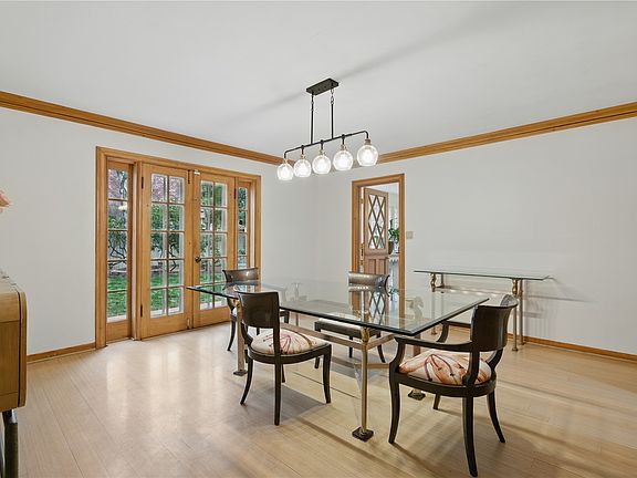 5th image of 545 Boyer Avenue