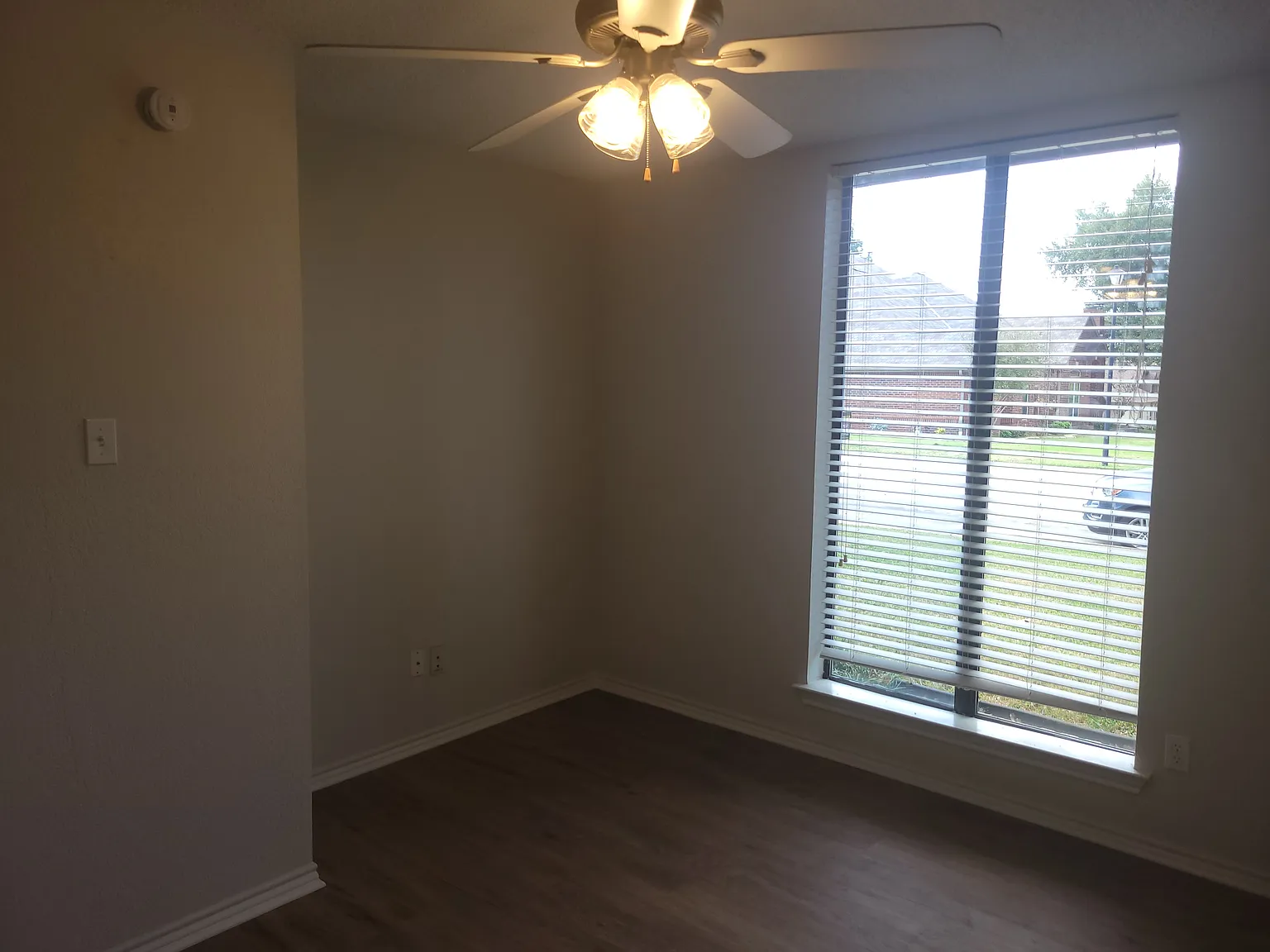 2 bed, 1100 sqft, $2,400 — Photo 4
