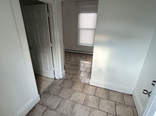 1712 Queen City Ave APT 2