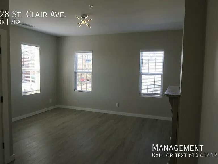 328 Saint Clair Ave — Photo 10