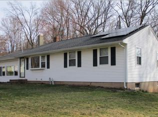 184 Hickory Cir, Middletown, CT 06457