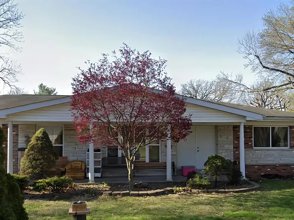 3860 Belcroft Dr, Florissant, MO 63034