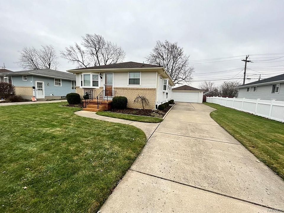 13 Satinwood Dr, Cheektowaga, NY 14225 Zillow