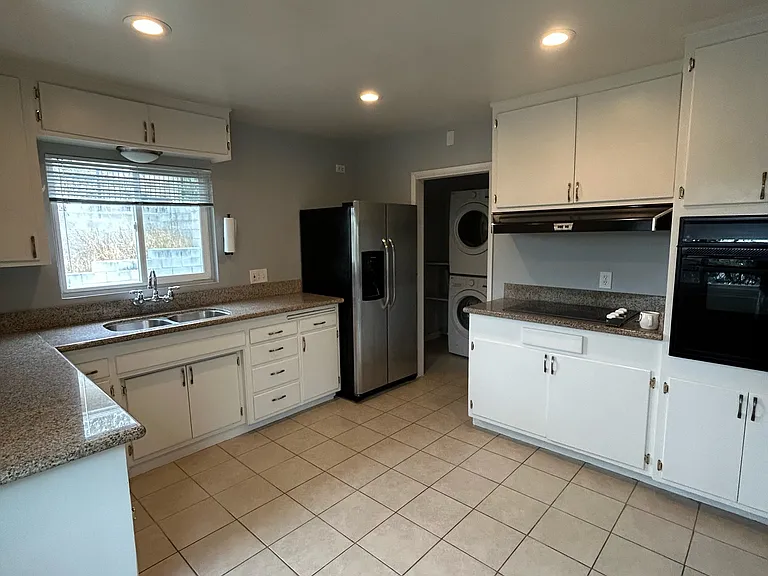 6158 Tarragona Dr — Photo 4