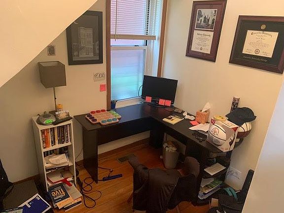 4th image of 1915 N Winchester Ave APT 1F