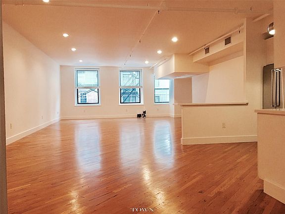 2nd image of 215 W 20th St Ste 3E