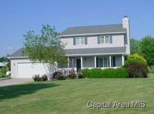 12164 Cotton Hill Rd, Pawnee, IL 62558