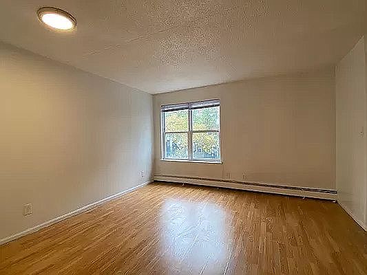 1st image of 146 W 117th St Floor 1