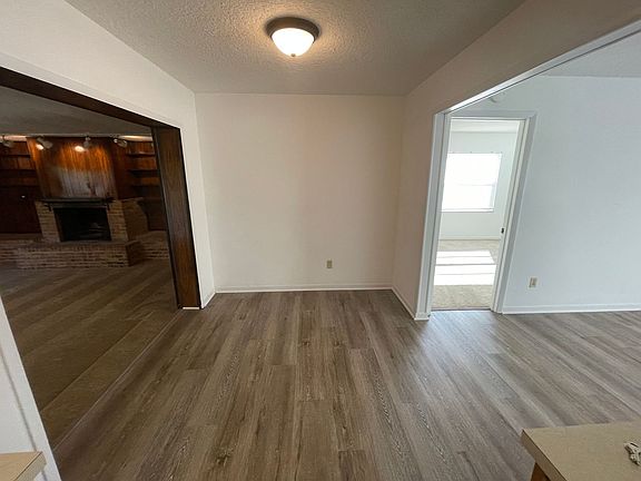 4th image of 112 Bearss Cir