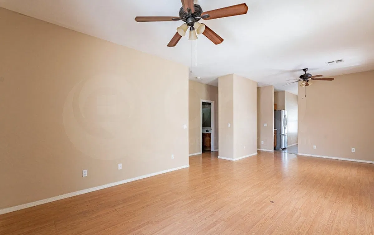 3 bed, 2.0 bath, 1218 sqft, $1,849 — Photo 3