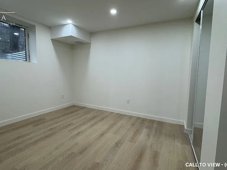 943 Upper Gage Ave #2A — Photo 11
