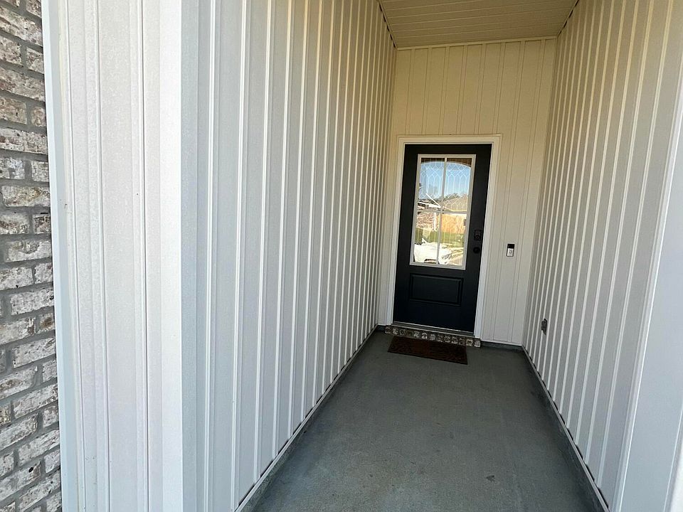 1st image of 18091 Evergreen Dr
