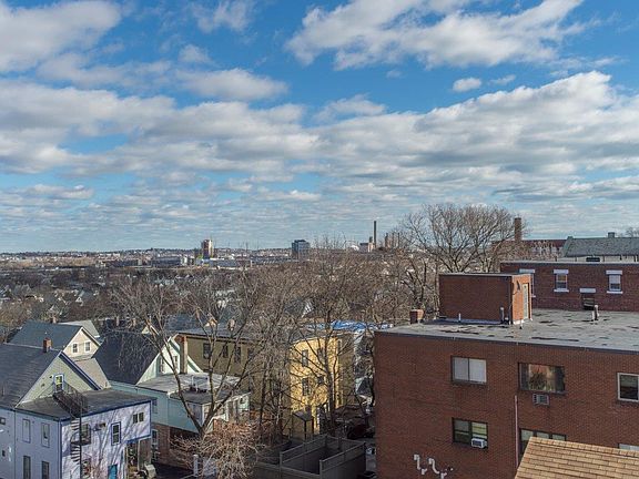 5th image of 123 Highland Ave APT 37