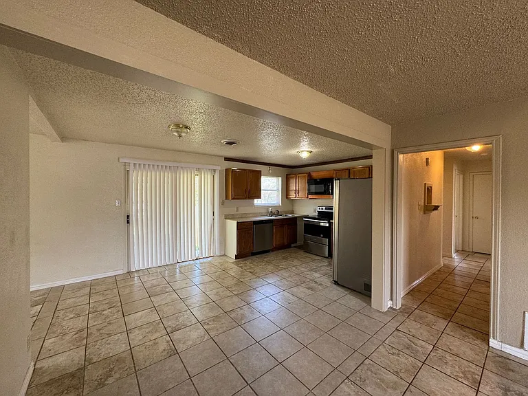 3203 Zephyr Rd — Photo 4