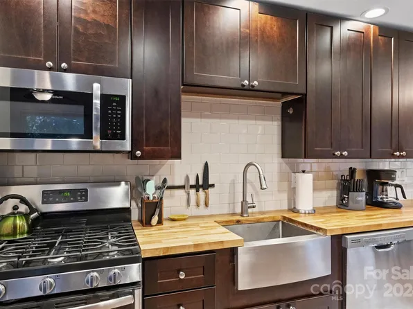 1508 Brook Rd, Charlotte, NC 28205