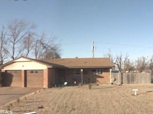 517 Country Club Ter, Midwest City, OK 73110