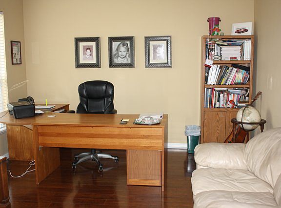 4th image of 2325 Blossomwood Dr