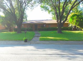 117 Highridge Dr, Desoto, TX 75115