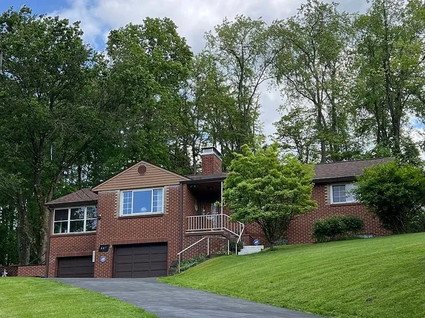 447 Elliott Rd, Clairton, PA 15025