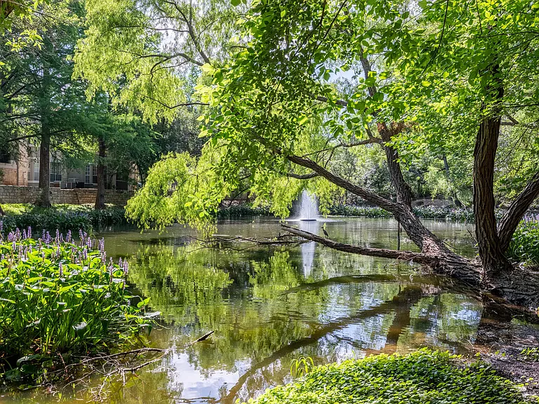 The Boulevard At Town Lake — Photo 17