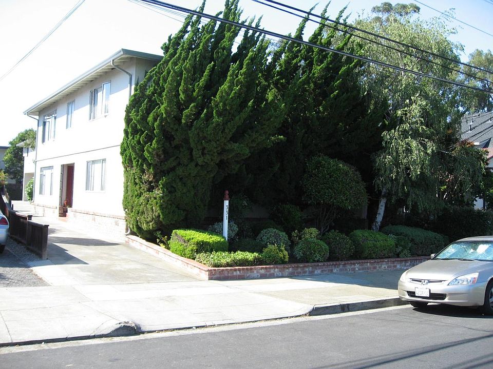 frontof buildding