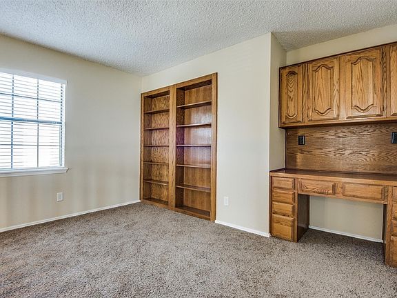5th image of 300 Canyon Ln