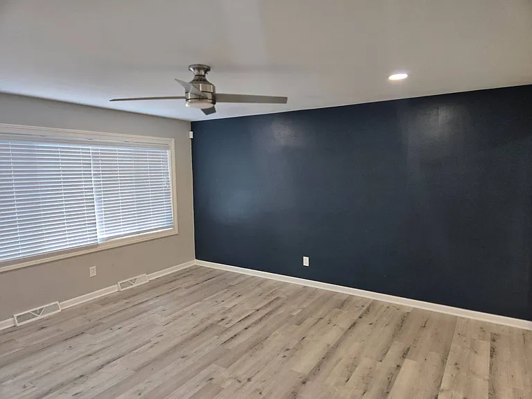 2723 Priscilla Ave — Photo 11
