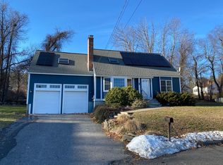 18 Powder House Ln #18, Leominster, MA 01453