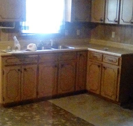 3rd image of 439 Marion Ave