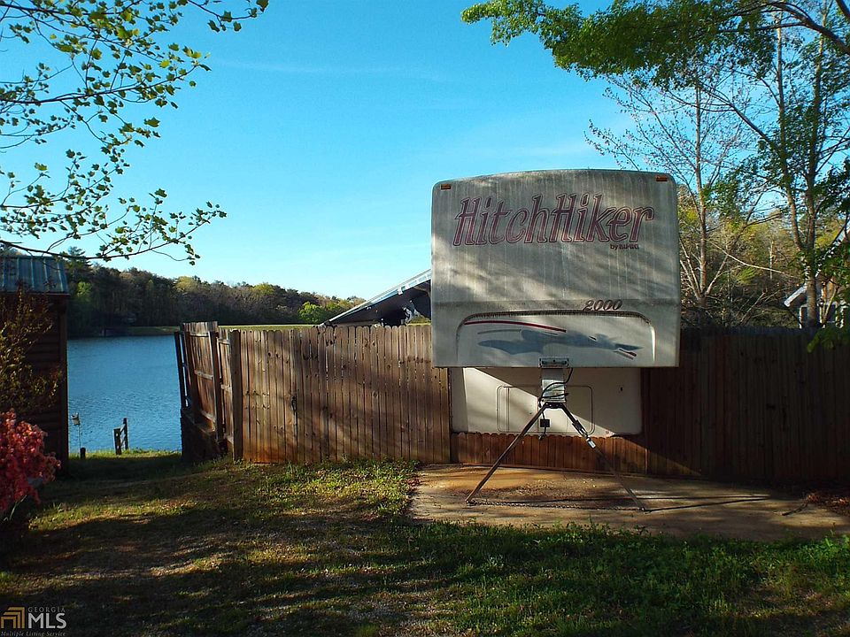 1st image of 1031 Mountain Shadows Dr #90A