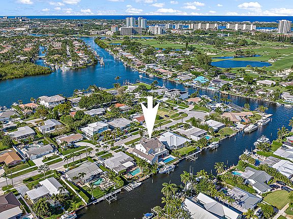 3rd image of 716 Sandpiper Way