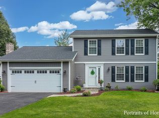 2671 Bloomfield Dr, Lisle, IL 60532