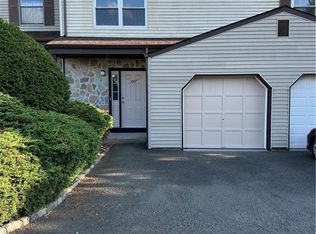 3007 Hana Rd, Edison, NJ 08817