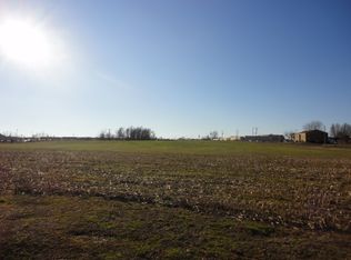 Barton Dr, Mayfield, KY 42066