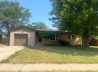 8132 E Gilbert St, Wichita, KS 67207