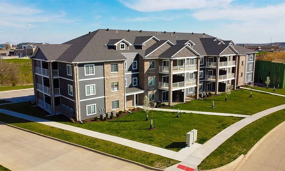 1st image of 2877 Spring Rose Cir #111