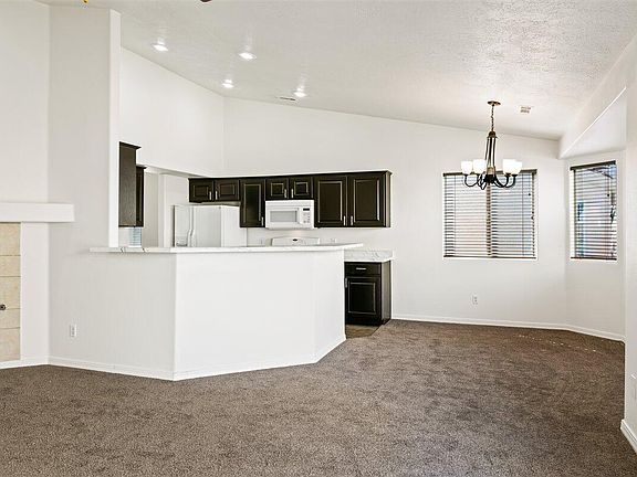 4th image of 524 S Indian Hills Dr Unit 6