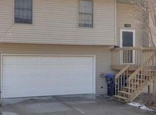 506 W Stewart St, Bloomington, IL