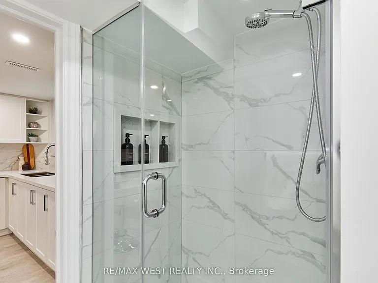 67 Hobbs Dr #BASEMENT — Photo 13