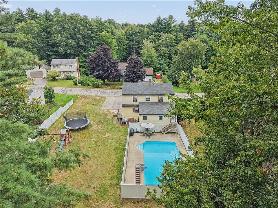 1st image of 23 Hampshire Drive