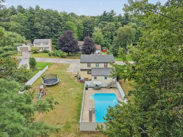 23 Hampshire Drive, Concord, NH 03301